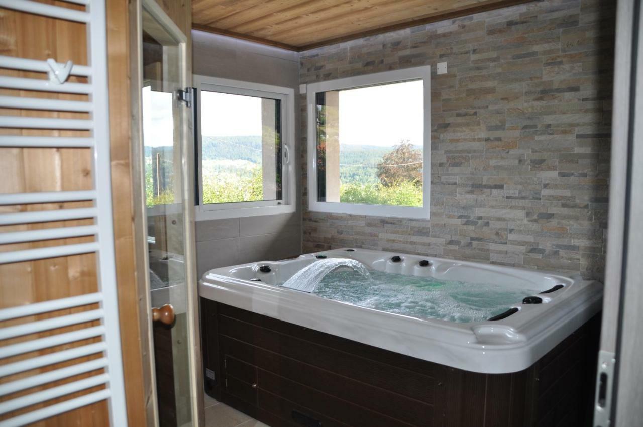 Le Bleu Du Sauna Et *
